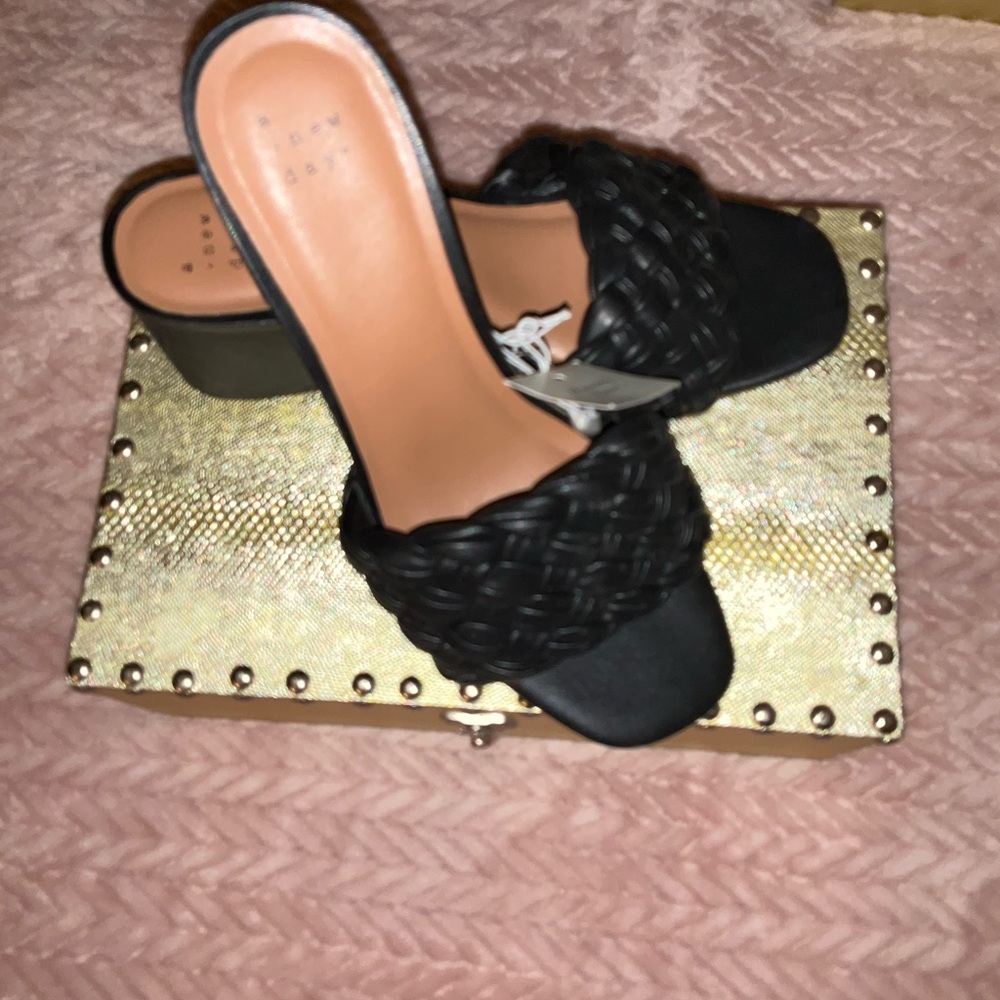 A New Day Heeled Sandal NWT